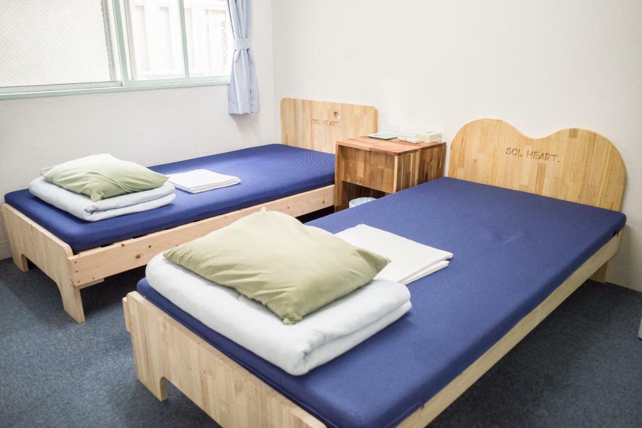 Хостел Okinawa Sora House Наха Экстерьер фото